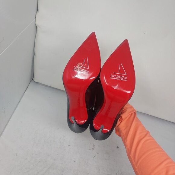 Christian Louboutin So Kate Black Patent Leather Pump - Picture 2 of 10